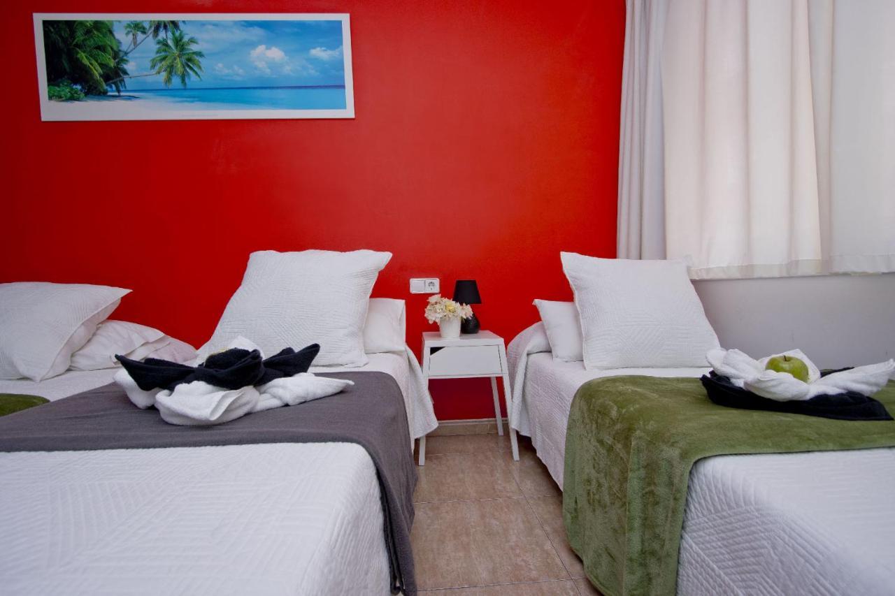 Barcelona City North Hostal Eksteriør bilde