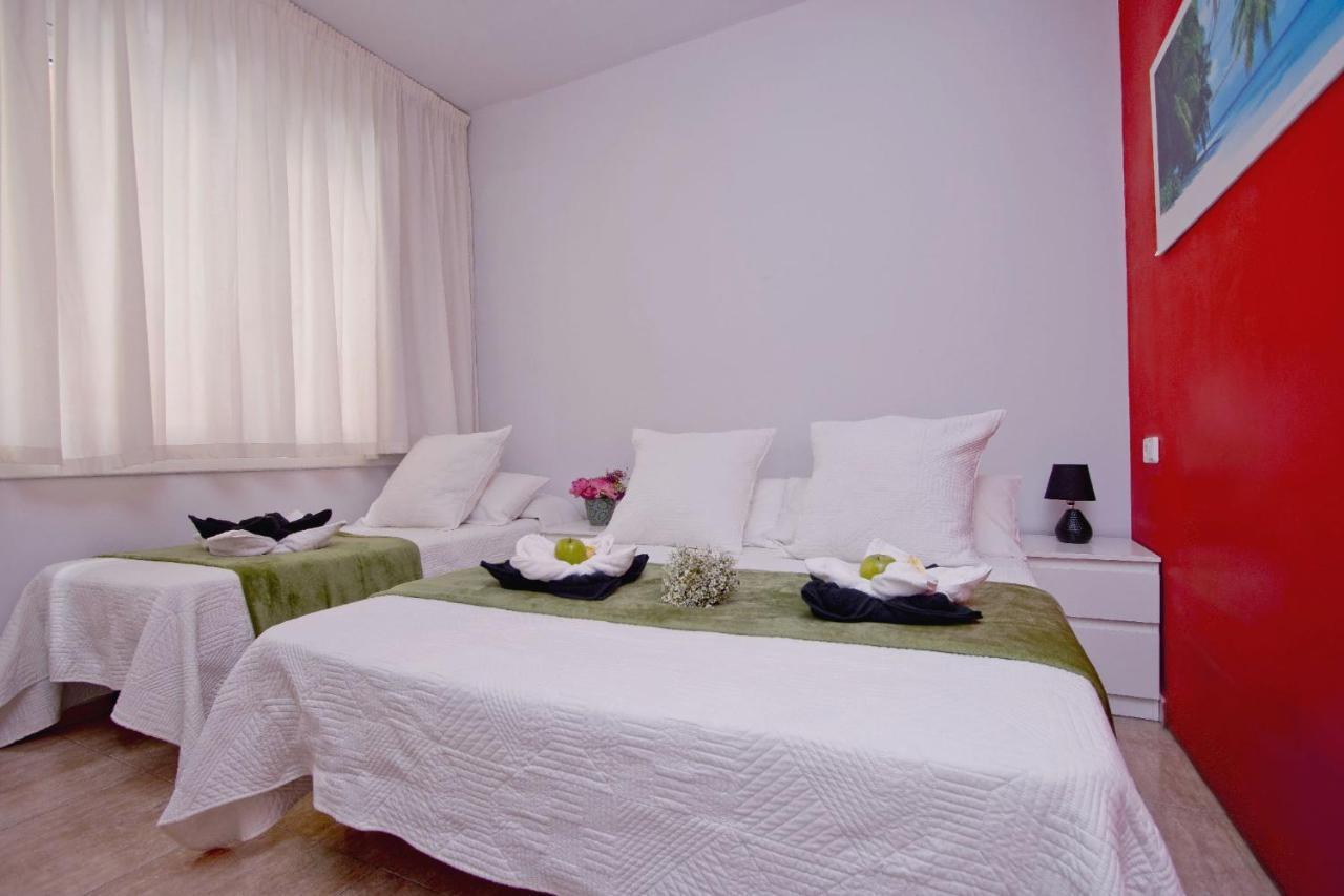 Barcelona City North Hostal Eksteriør bilde