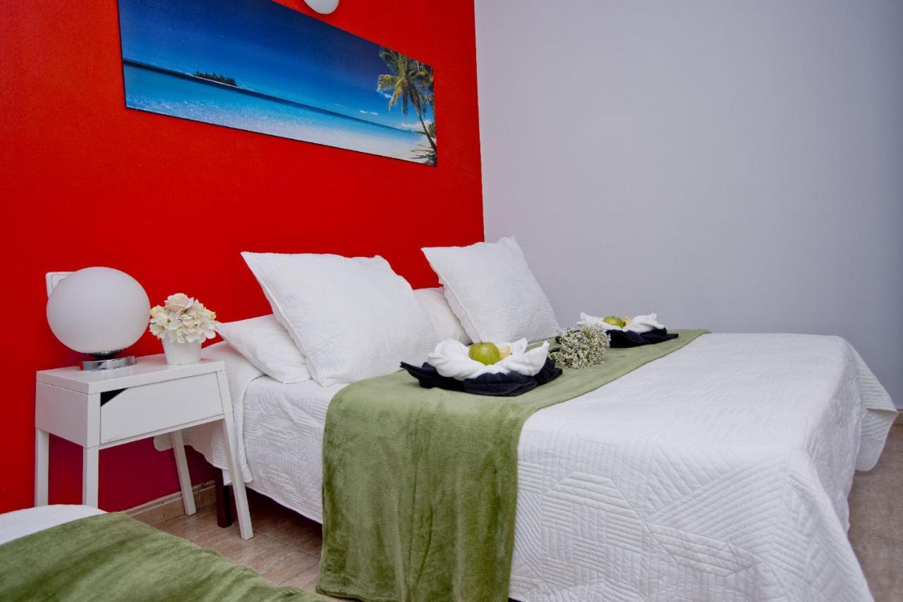 Barcelona City North Hostal Eksteriør bilde