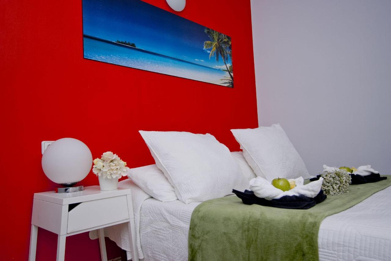 Barcelona City North Hostal Eksteriør bilde