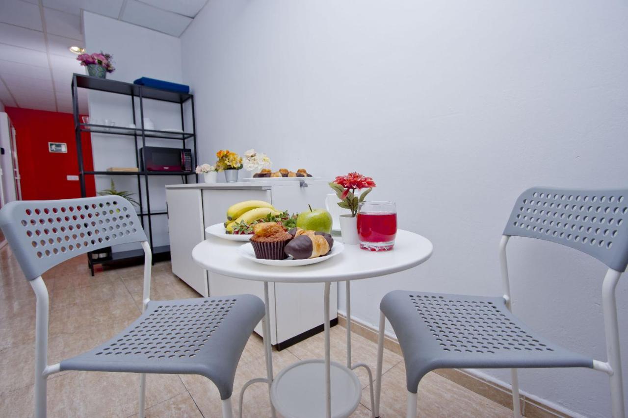 Barcelona City North Hostal Eksteriør bilde