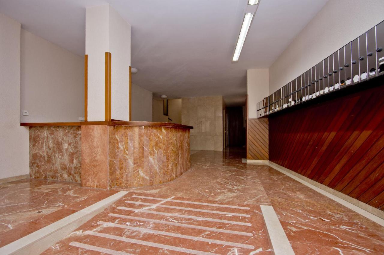 Barcelona City North Hostal Eksteriør bilde