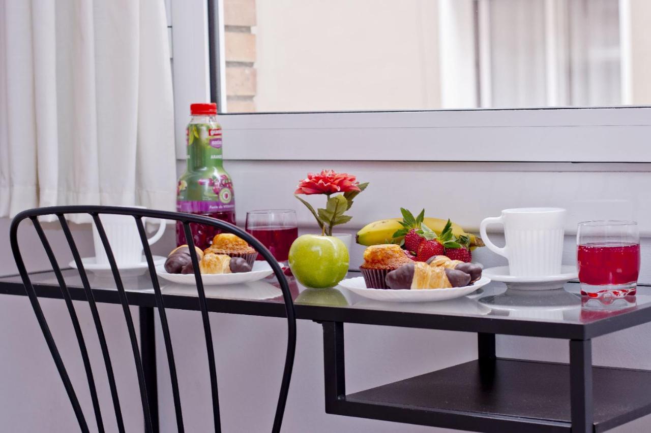 Barcelona City North Hostal Eksteriør bilde
