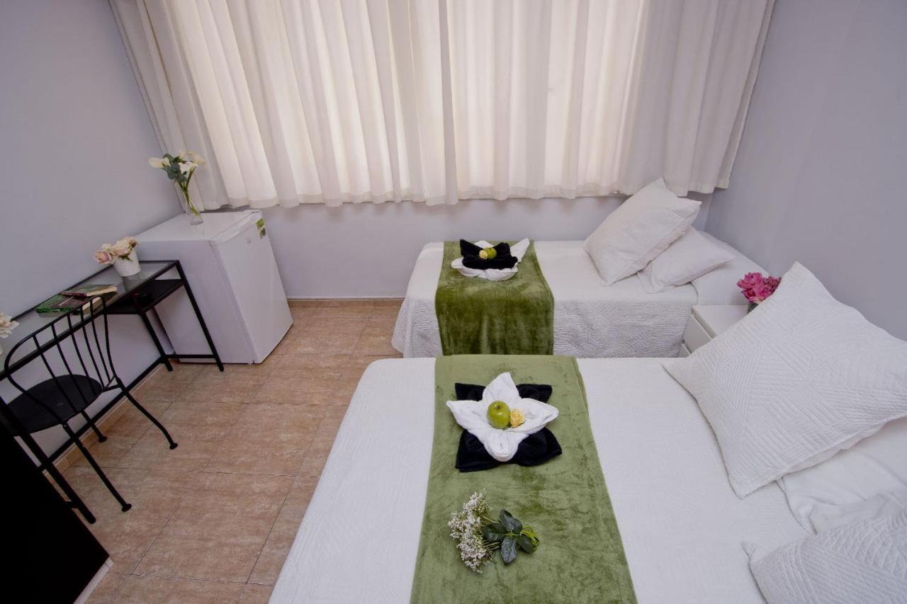 Barcelona City North Hostal Eksteriør bilde