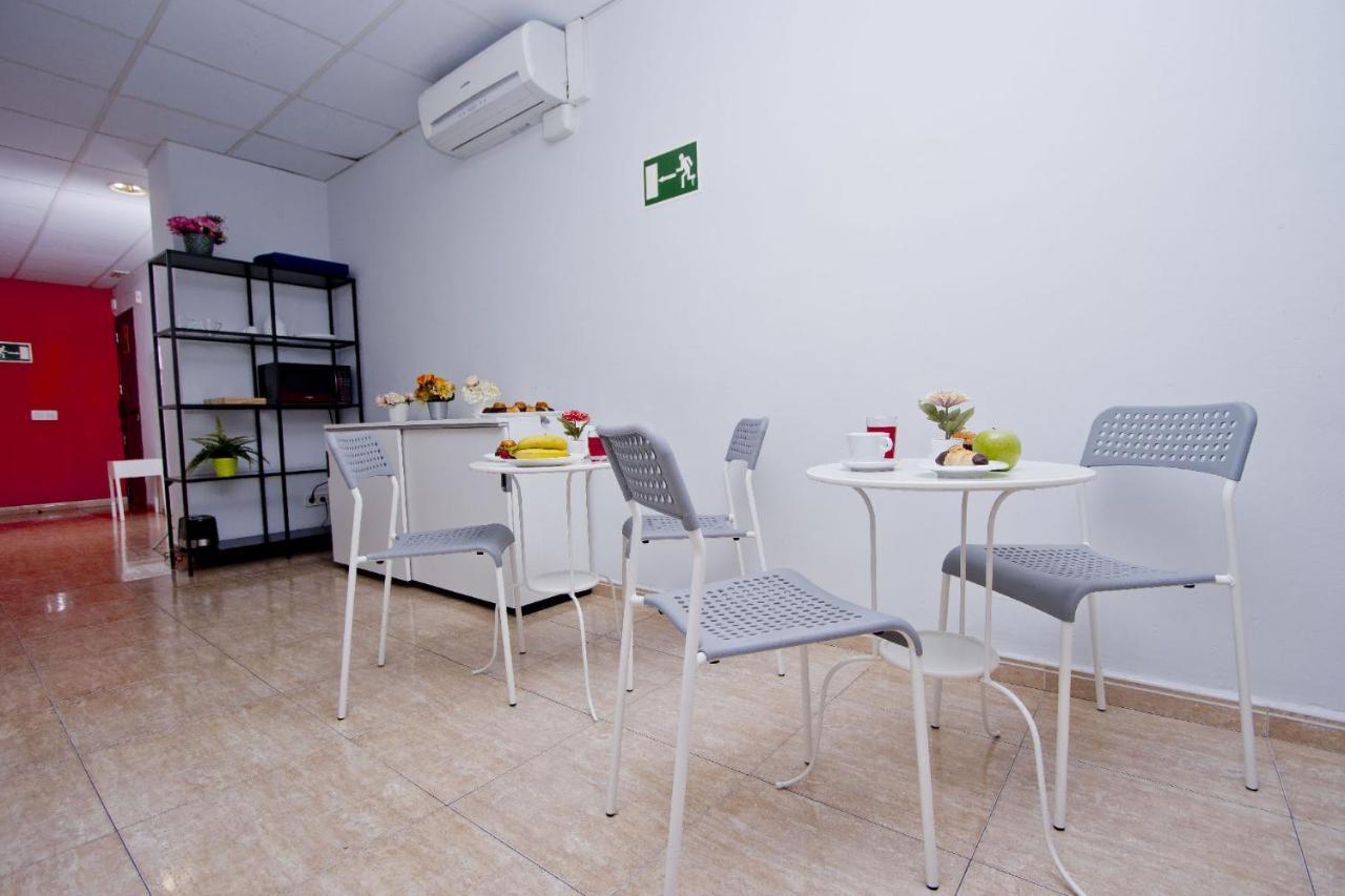Barcelona City North Hostal Eksteriør bilde