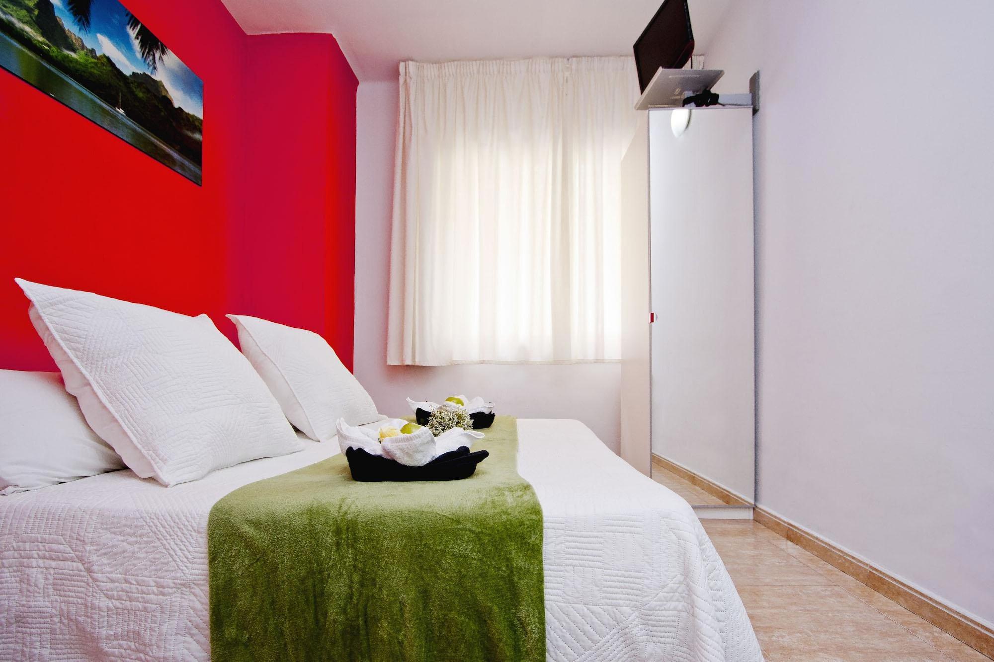 Barcelona City North Hostal Eksteriør bilde